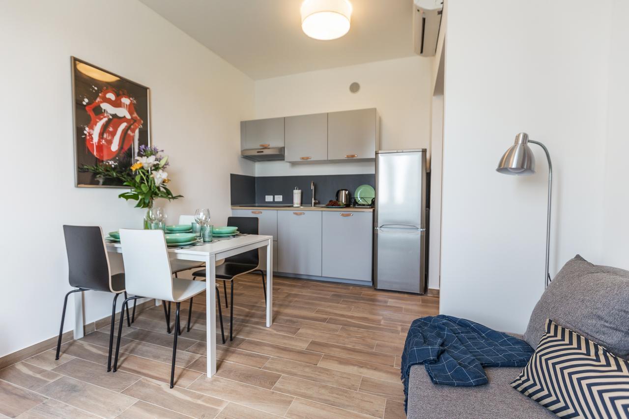 Certosa Colorful Mini Flats Apartment มิลาน ภายนอก รูปภาพ