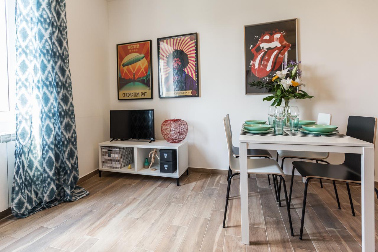 Certosa Colorful Mini Flats Apartment มิลาน ภายนอก รูปภาพ