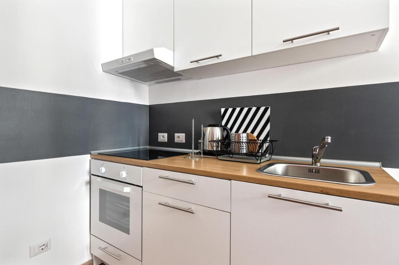 Certosa Colorful Mini Flats Apartment มิลาน ภายนอก รูปภาพ